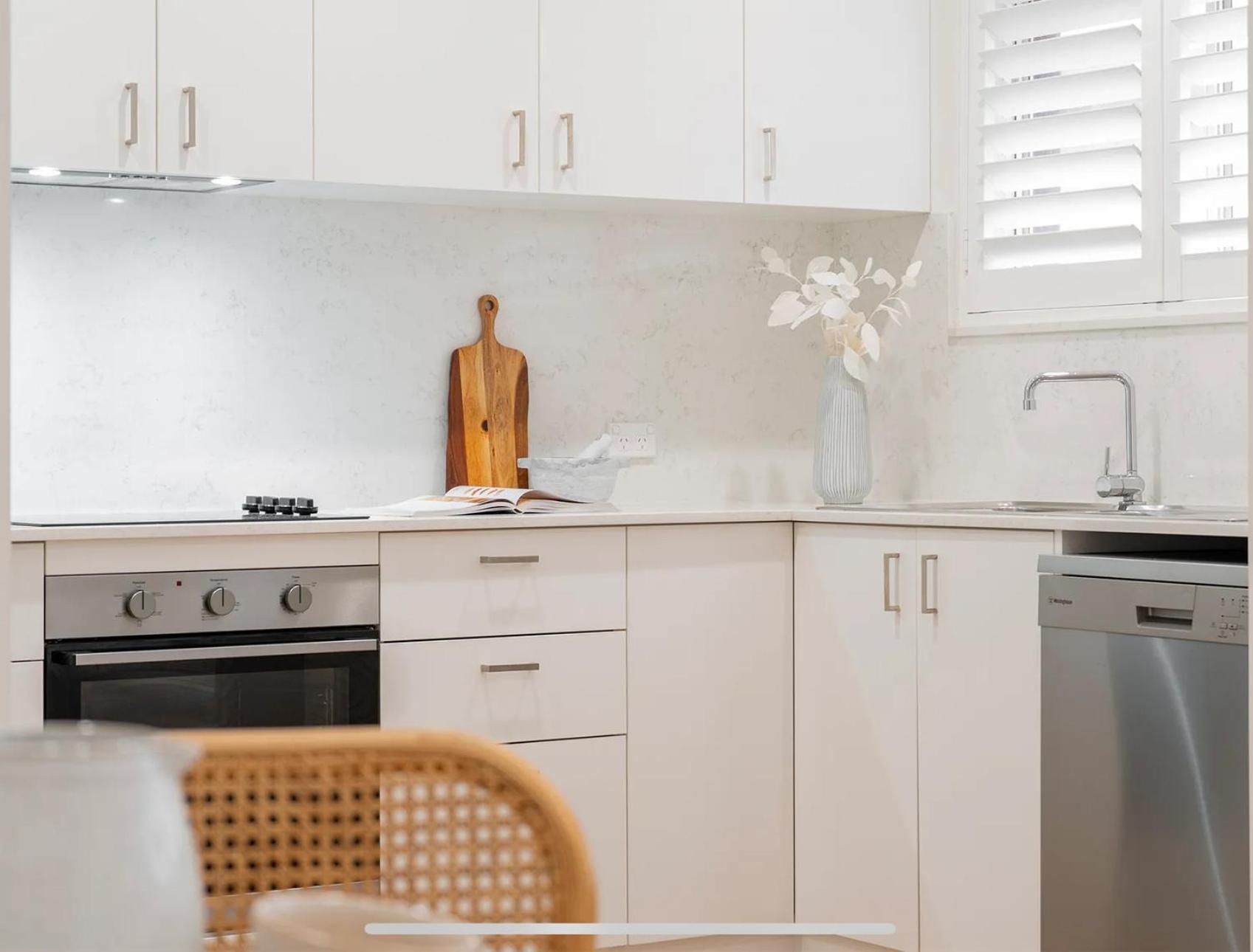 Apartment Coogee Sunrise 2 Bed With Parking, Work Desks & Balcony *