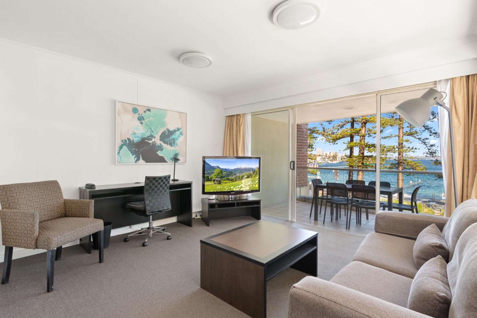 Apartment Ocean-facing 2-bed Manly Unit With Gym & Sauna