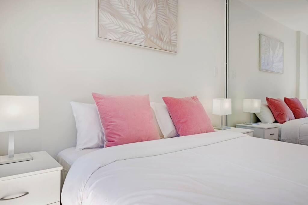 Apartment Modern 2b2b With Free Parking