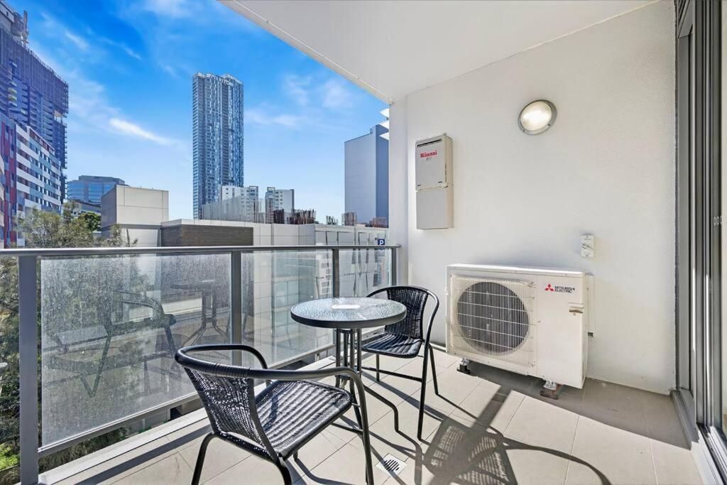 Modern 2b2b With Free Parking