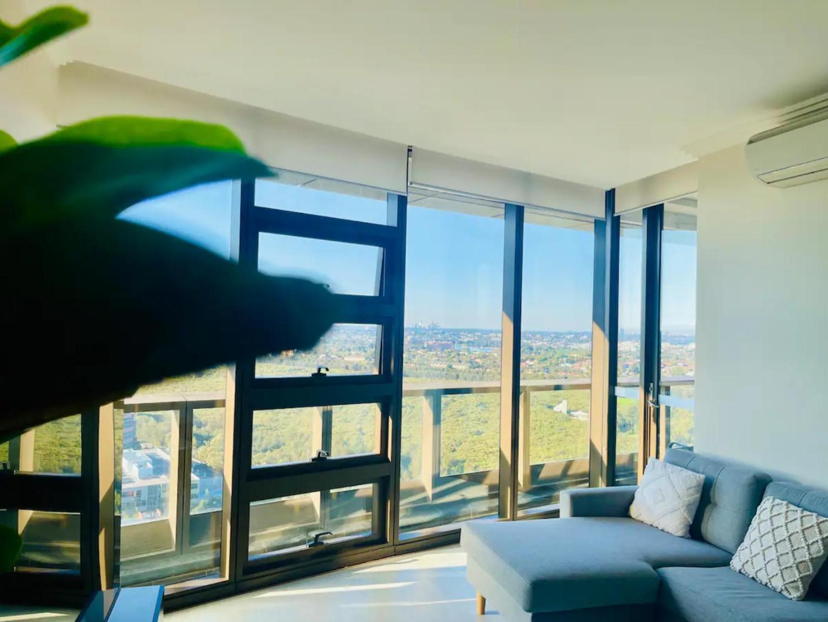 Cozy Olympic Park 2 Bedroom Parking, Wifi Sydney