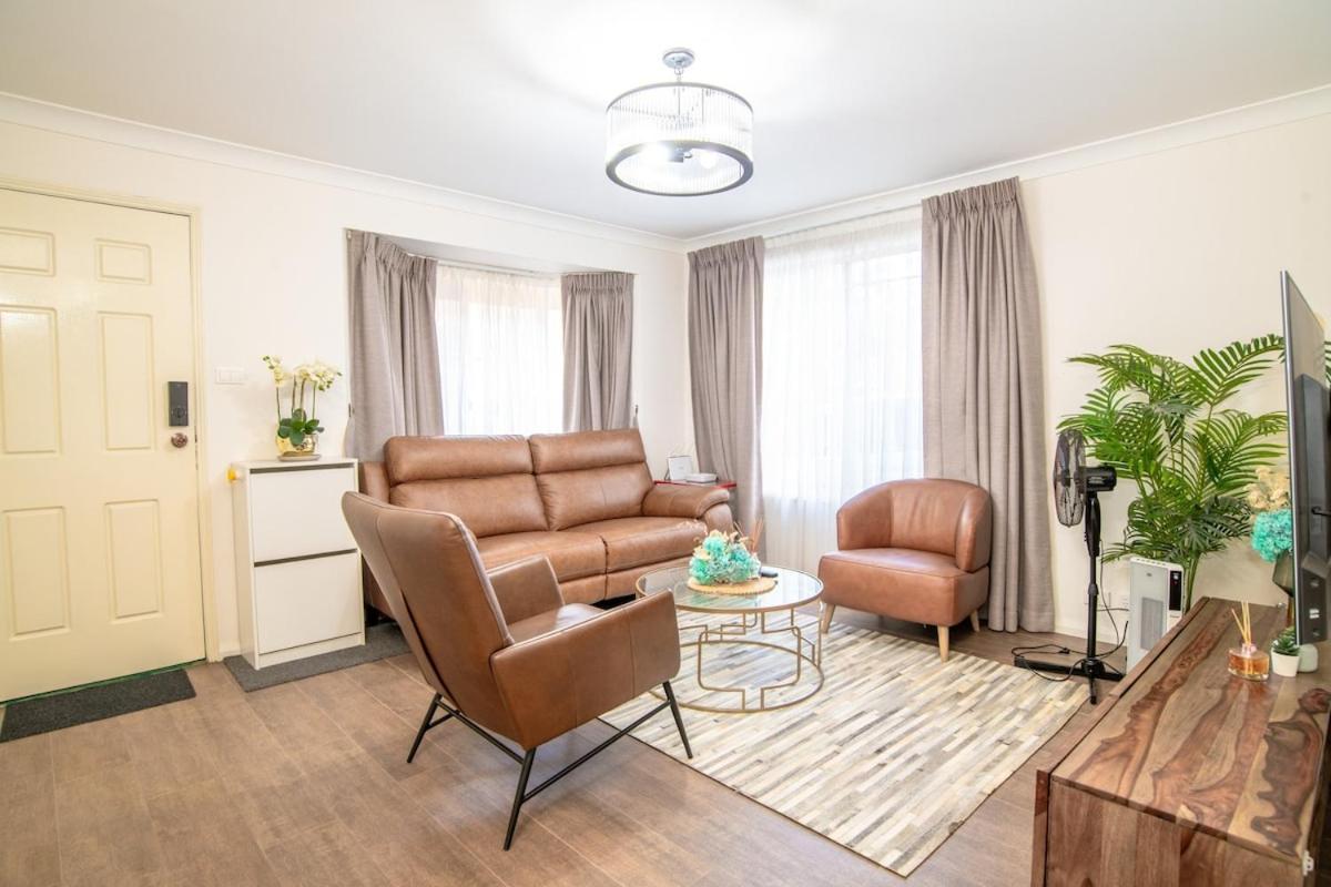 3bedroom Townhouse At Dundas Holiday home *