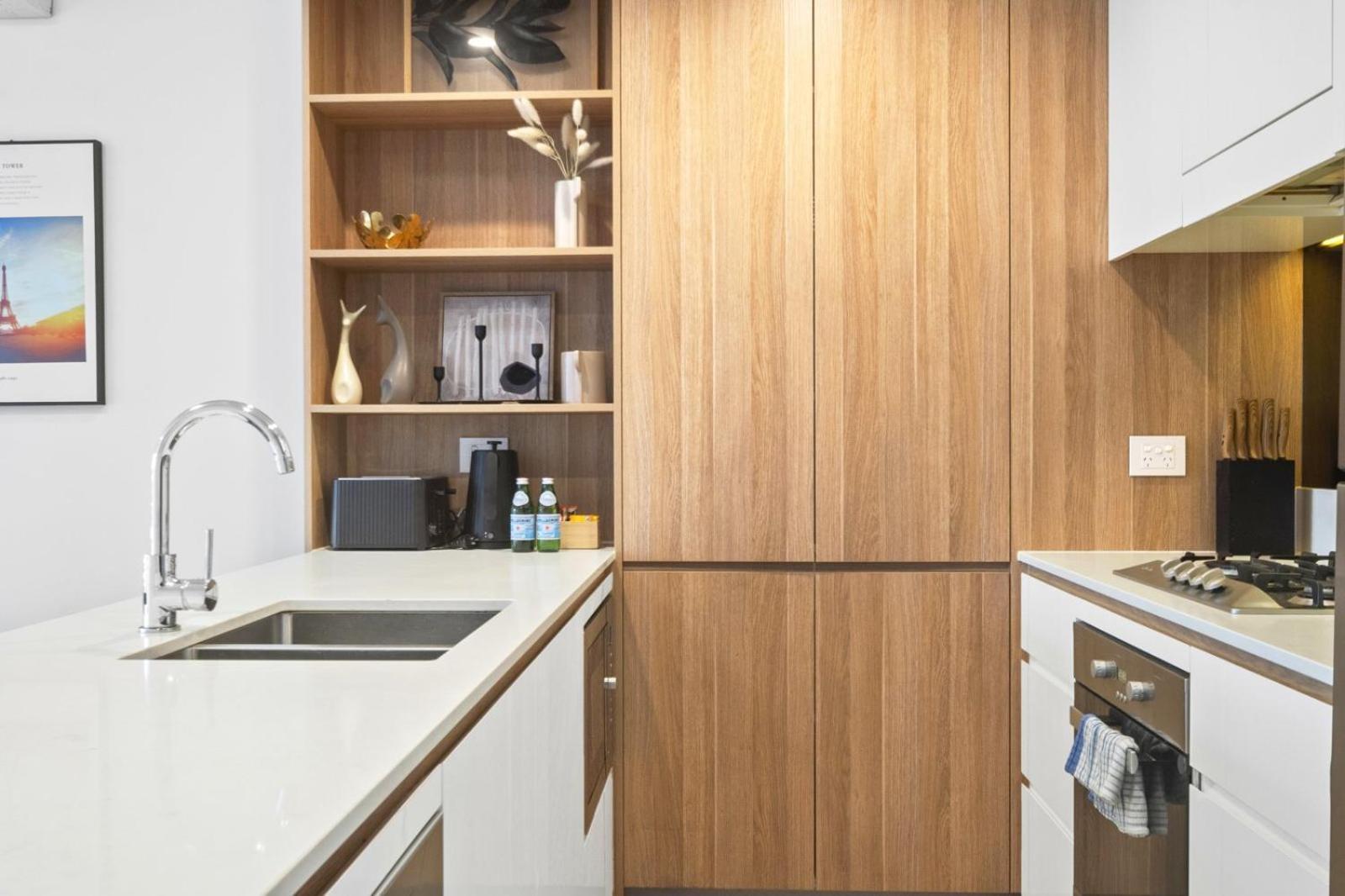 Waterview Apt At Wentworth Point * Sydney