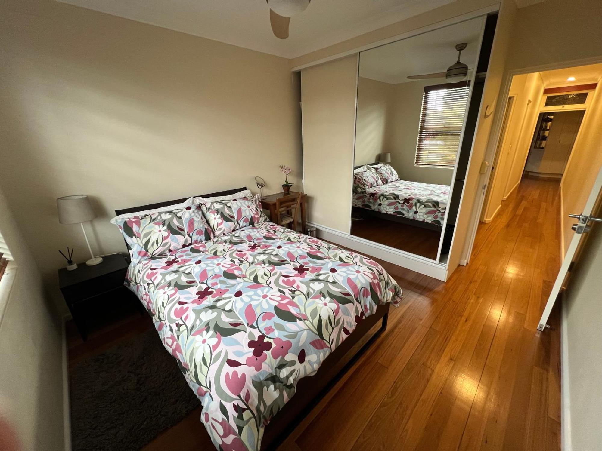 Apartment Eastlakes 2 Bedroom Close To Airport Sydney