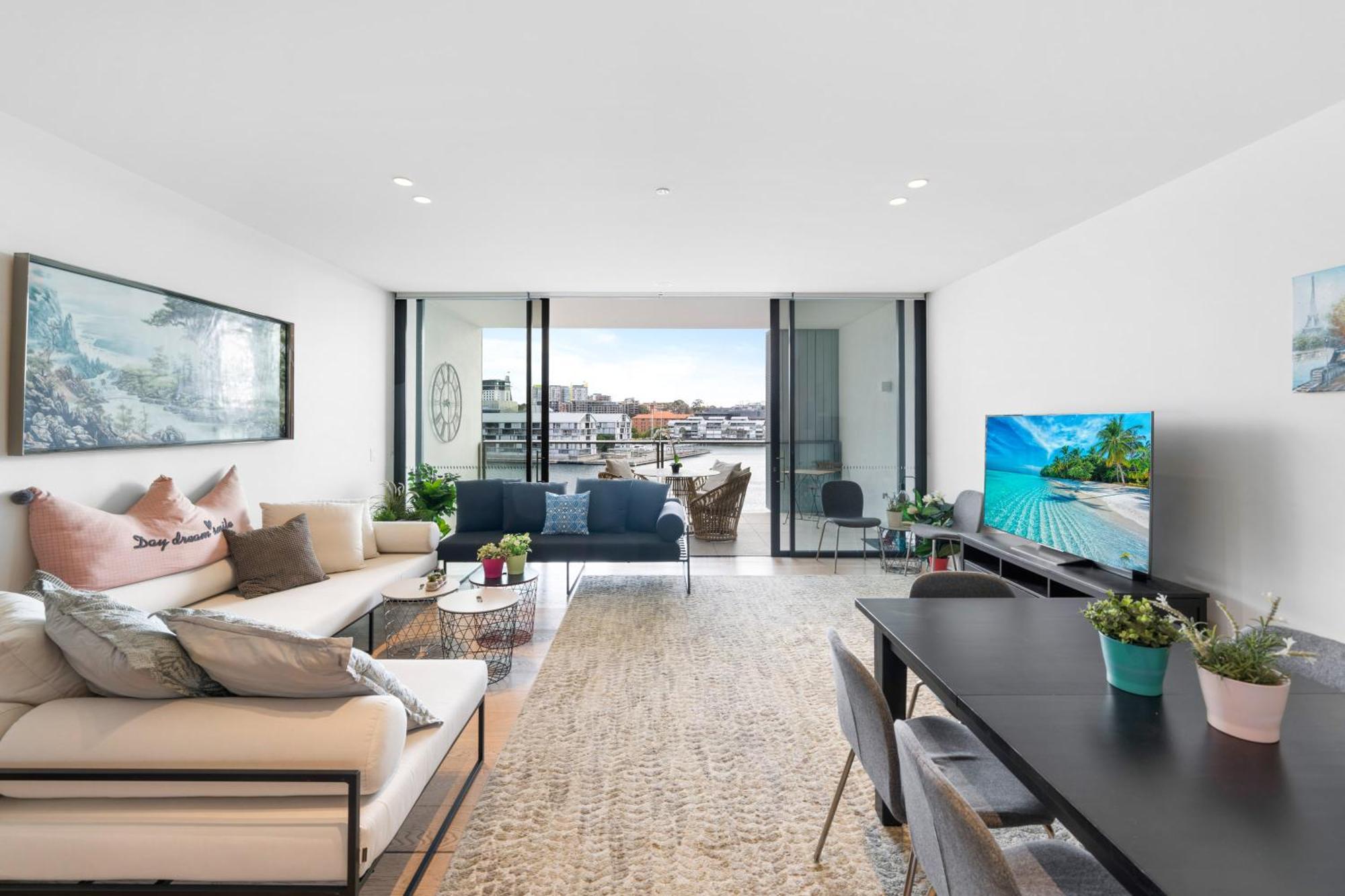 Holidays In Absolute Waterfront! *