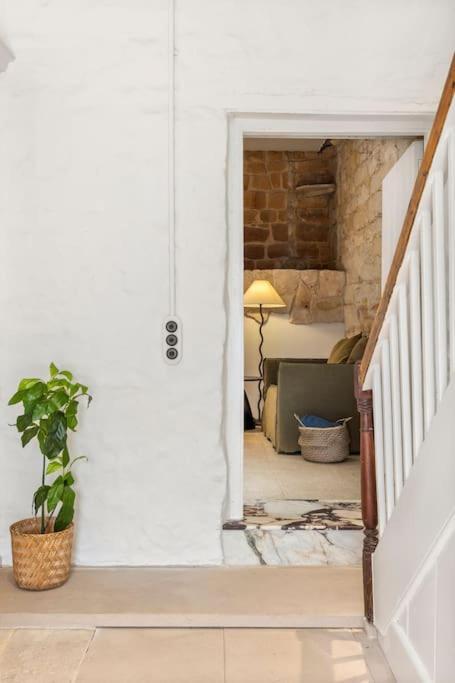 Luxury Harbourside Living With Rich Historic Charm * Sydney