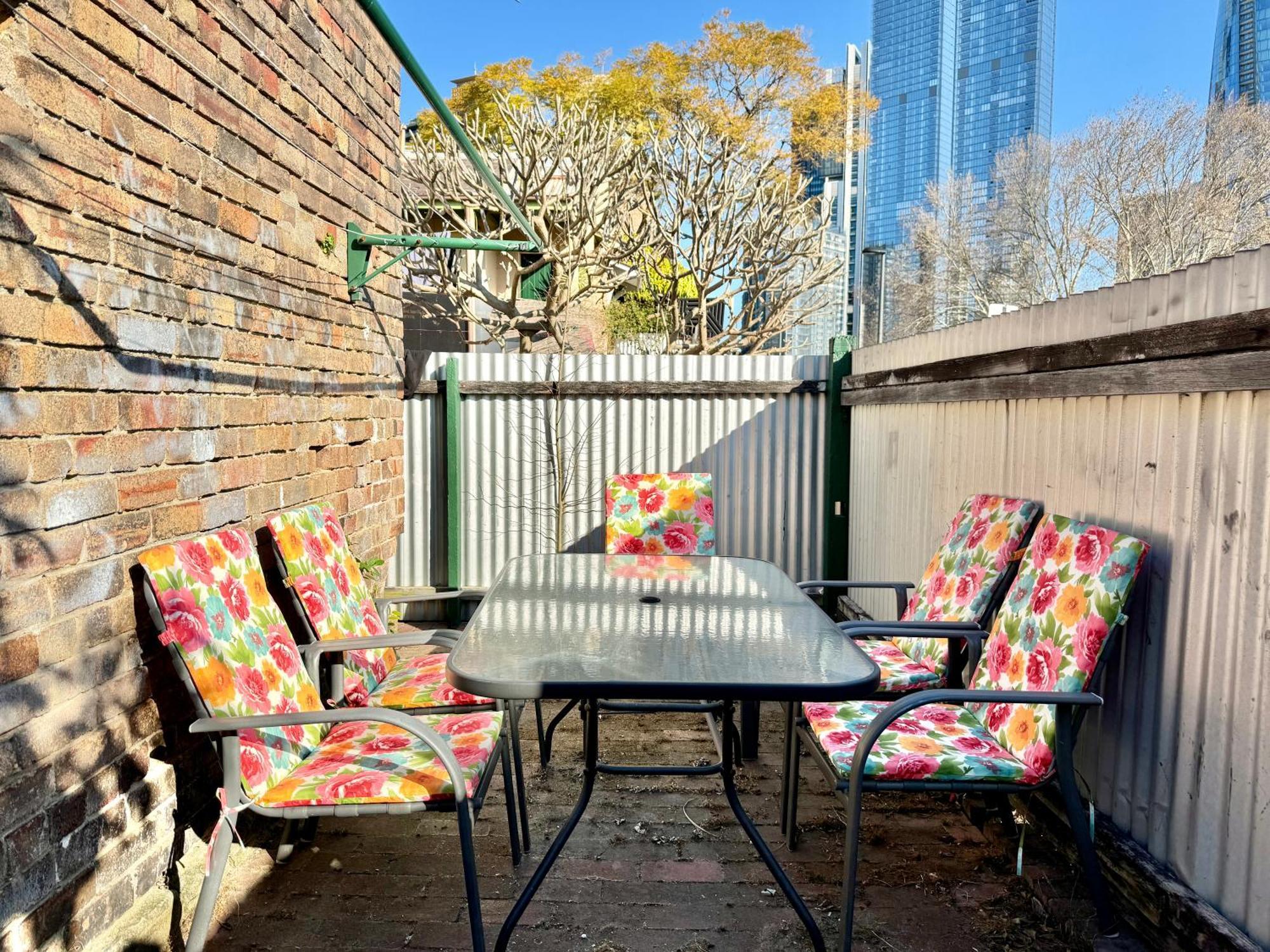 Millers Point Waterview * Sydney