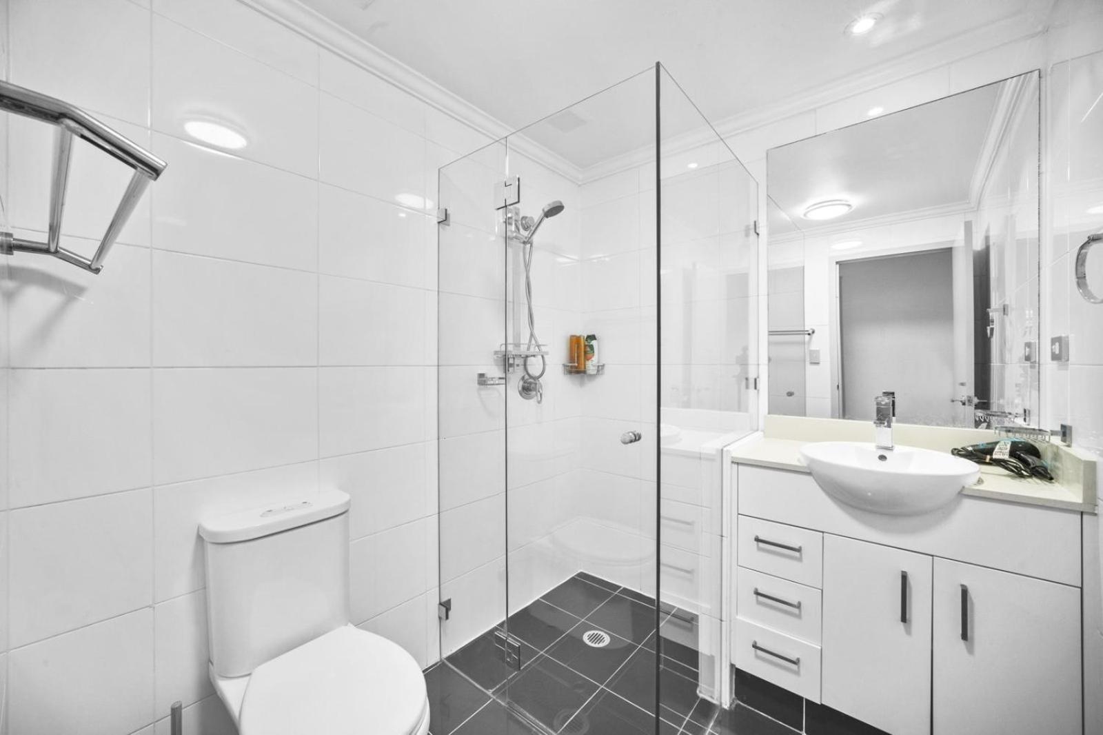 Apartment Super Snug 2beds In Waterloo