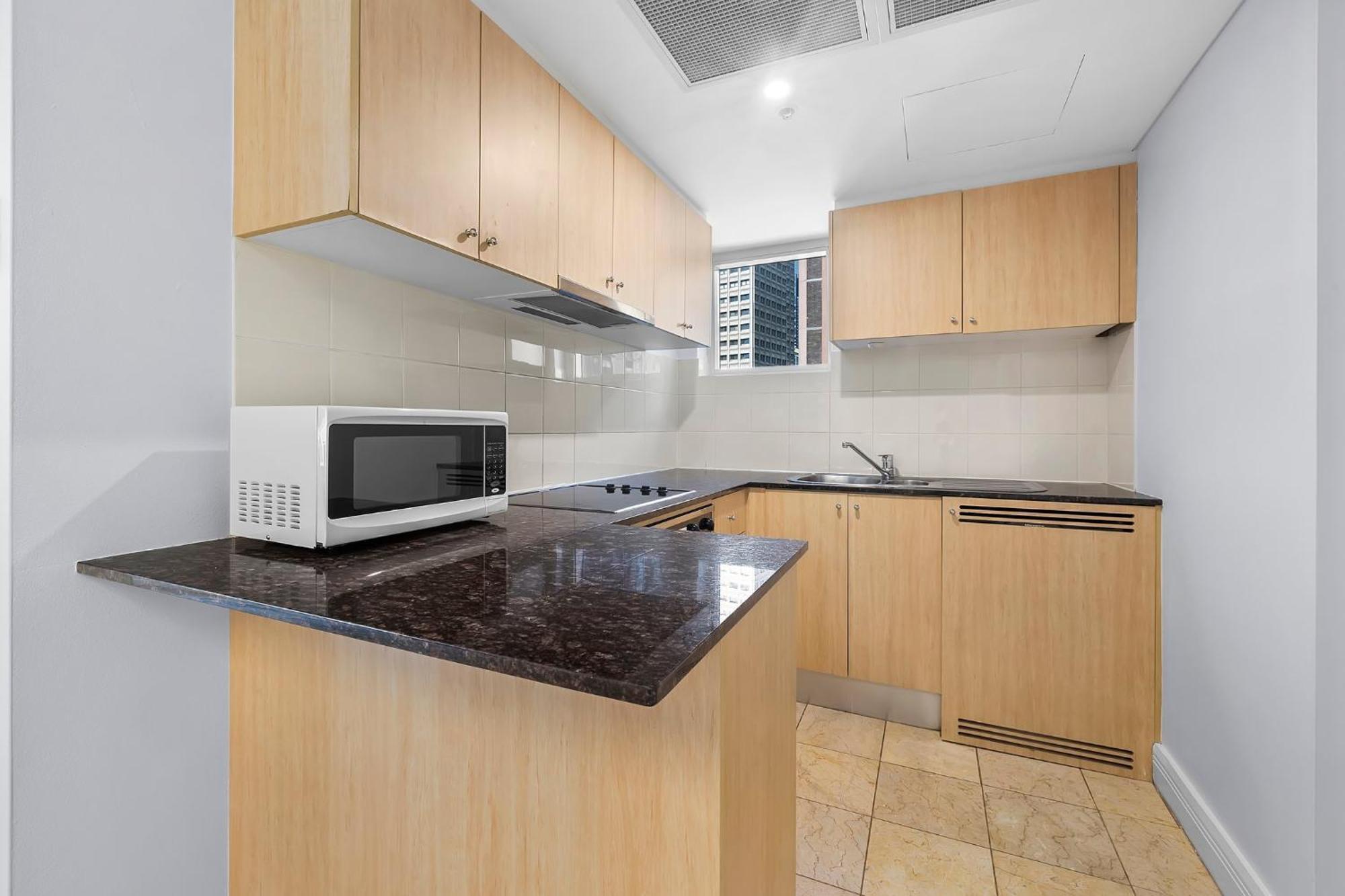 One Bedroom In Cbd Centre! 1302 Kent Self Catering Apartment