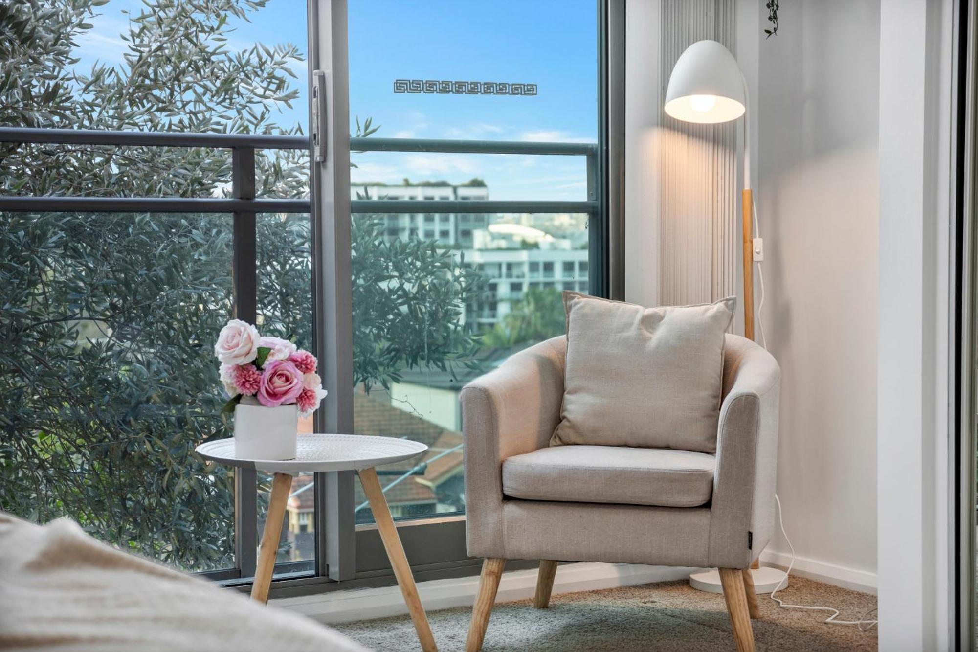 Luxury Retreat Airport Direct Train Line Sydney