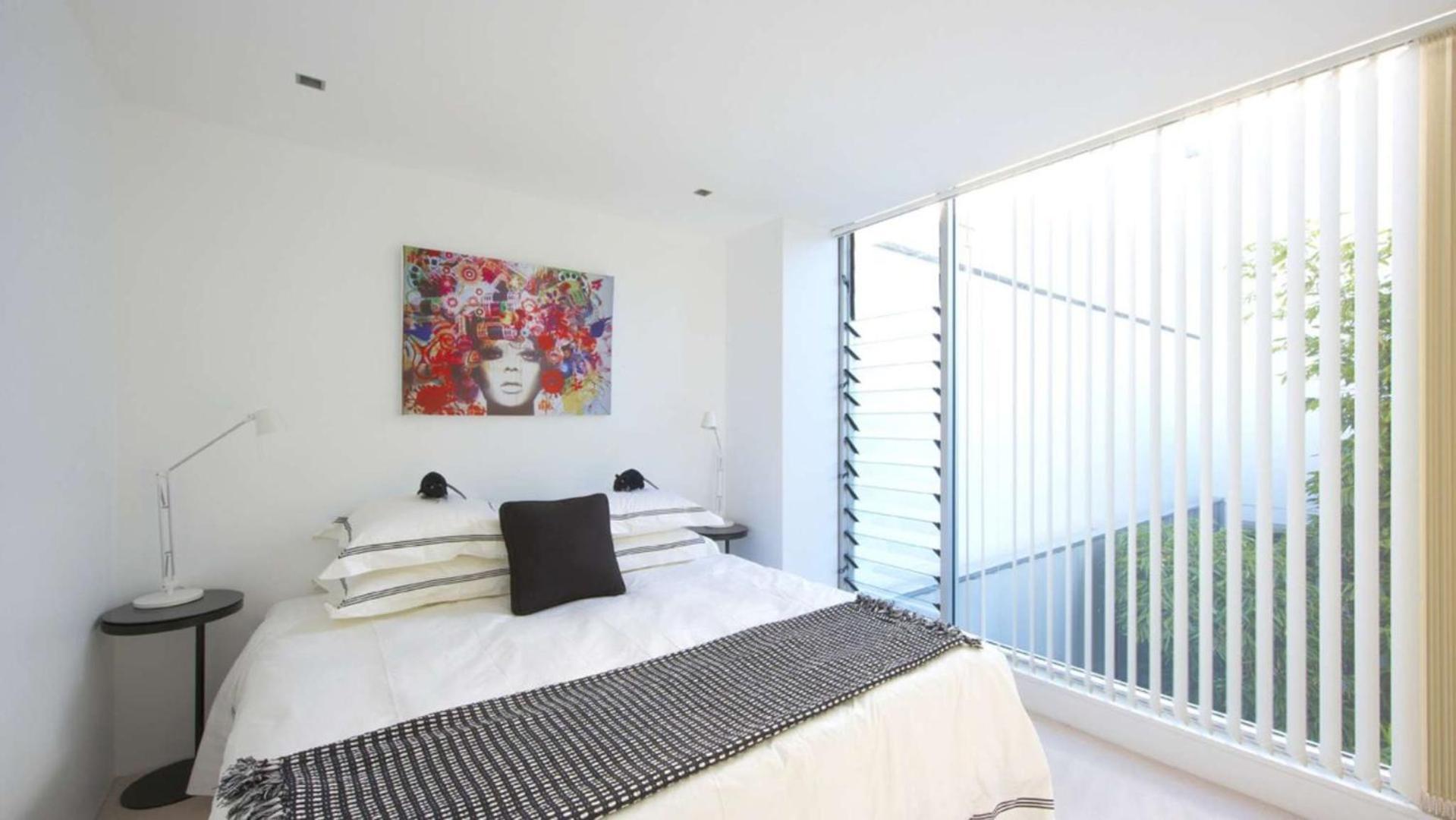 Two Apartment *