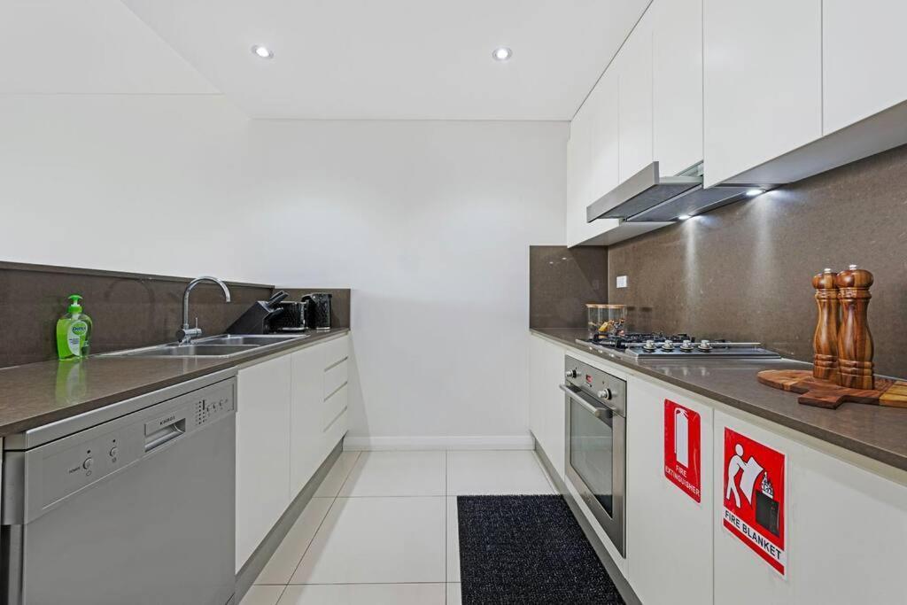 Airport And Waterview Retreat Apartment Sydney
