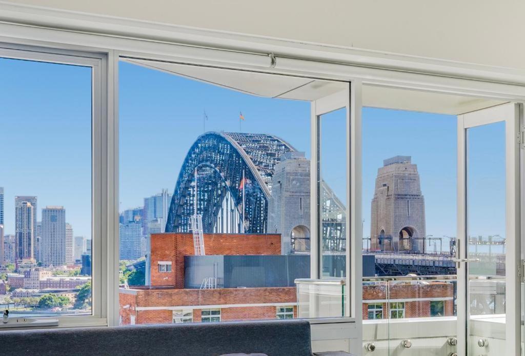 Harbour Bridge Views Apartment