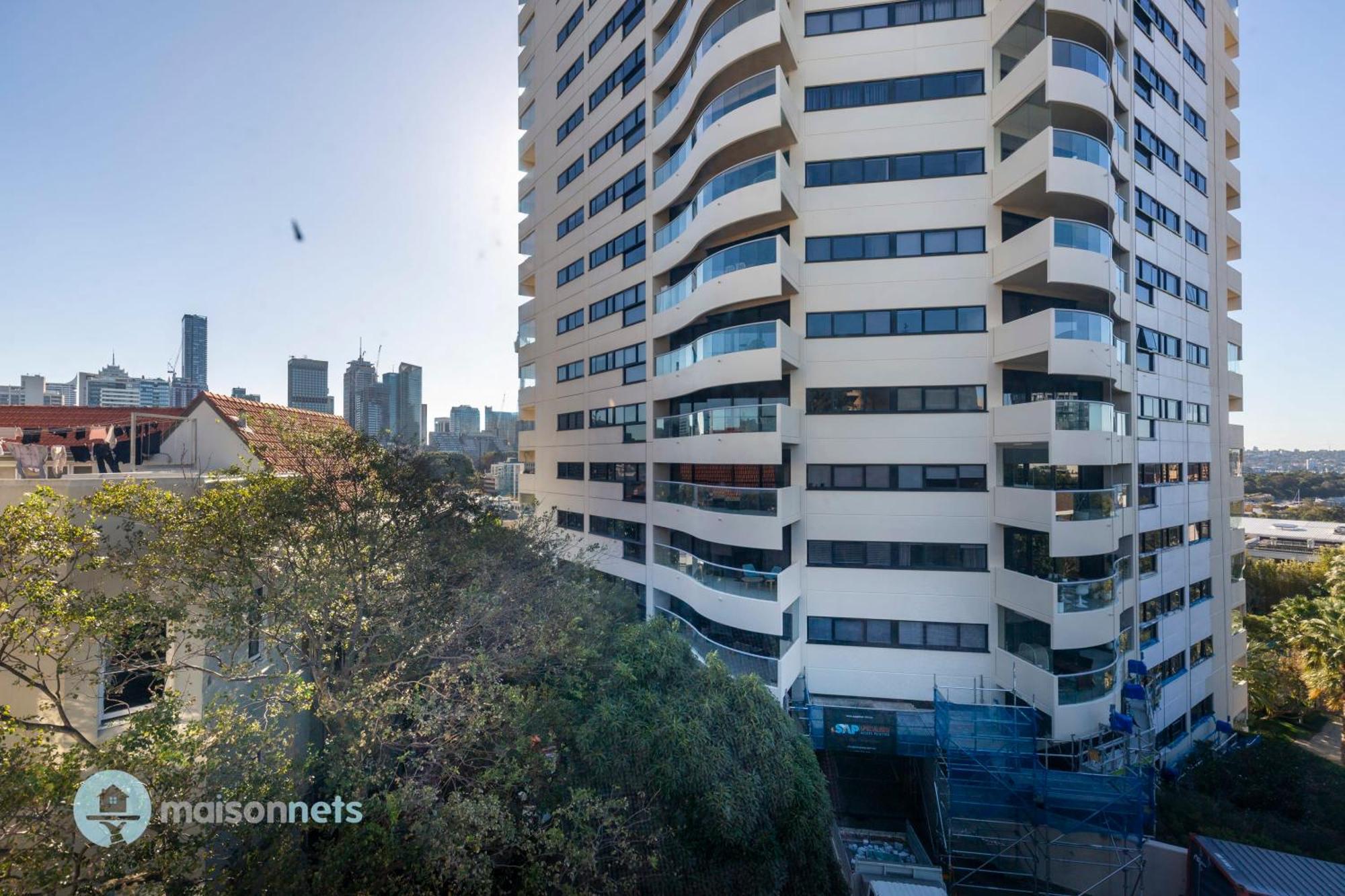 Floor 1 Bedroom Sunroom Close To Cbd *