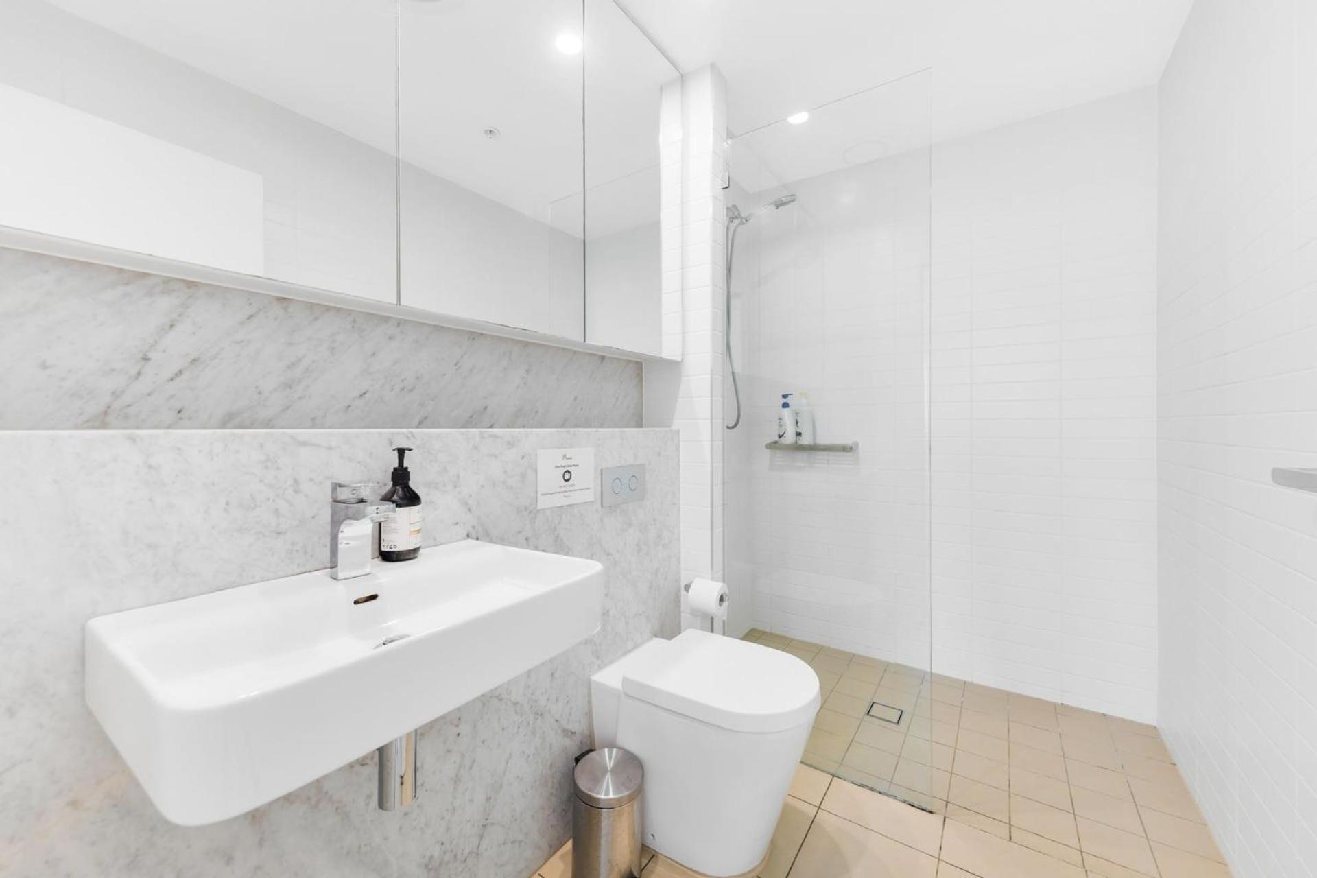 Convenient&modern 2bedrooms With Car Space