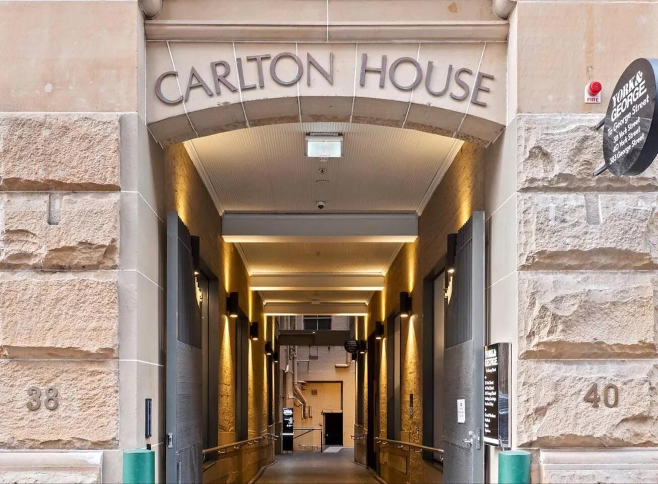 Apartment Stylish 2 Bed In Cbd With Pool, Gym & Sauna