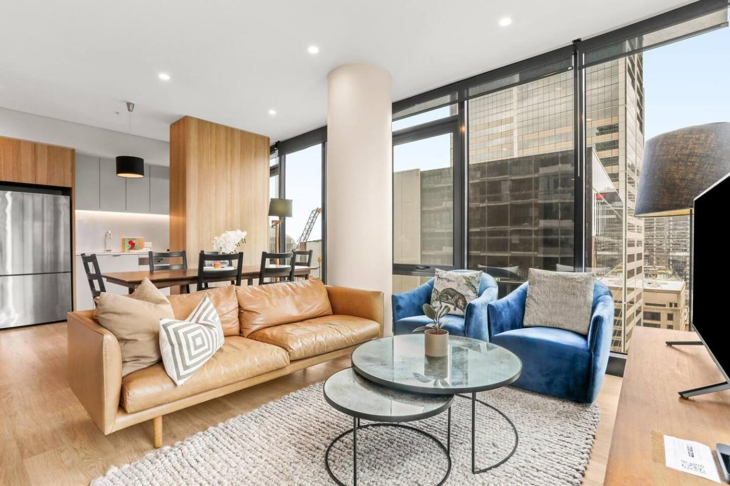 Stylish 2 Bed In Cbd With Pool, Gym & Sauna Sydney