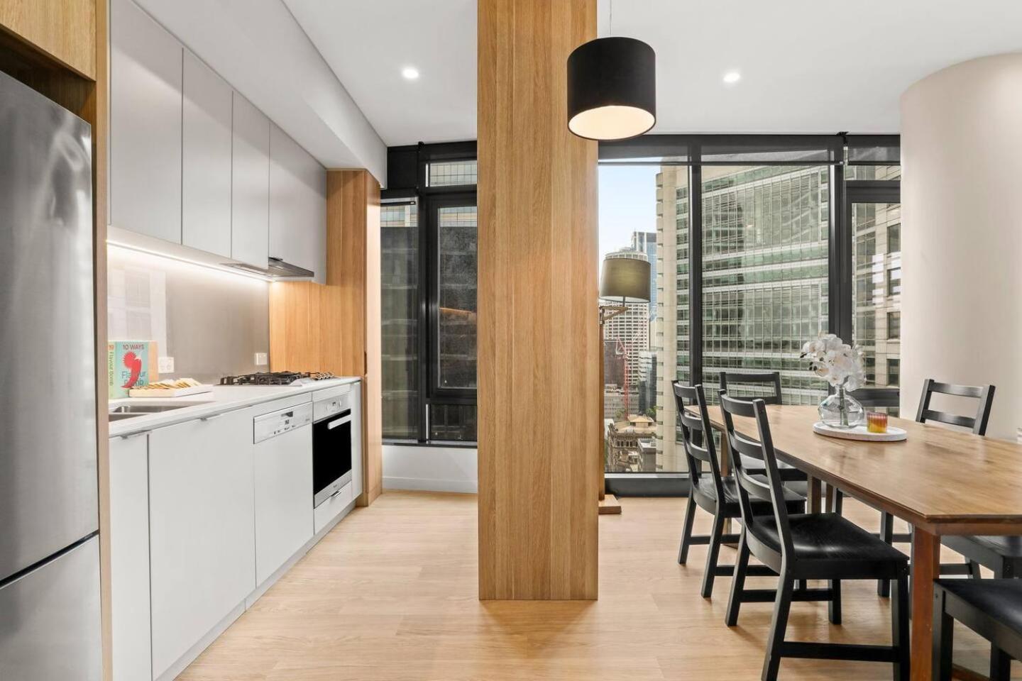 Stylish 2 Bed In Cbd With Pool, Gym & Sauna Apartment