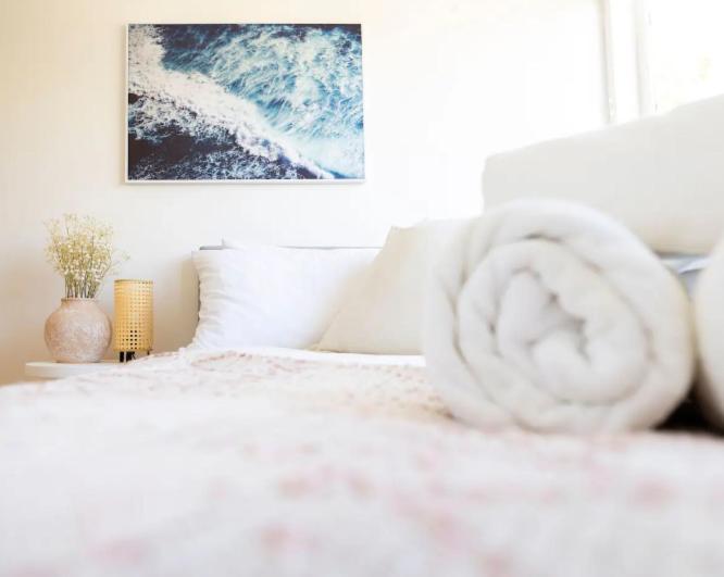 Apartment In The Heart Of Bondi, Stroll To The *