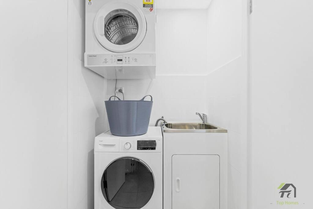 Apartment Happy In Auburn Close To Olympic Park Sydney