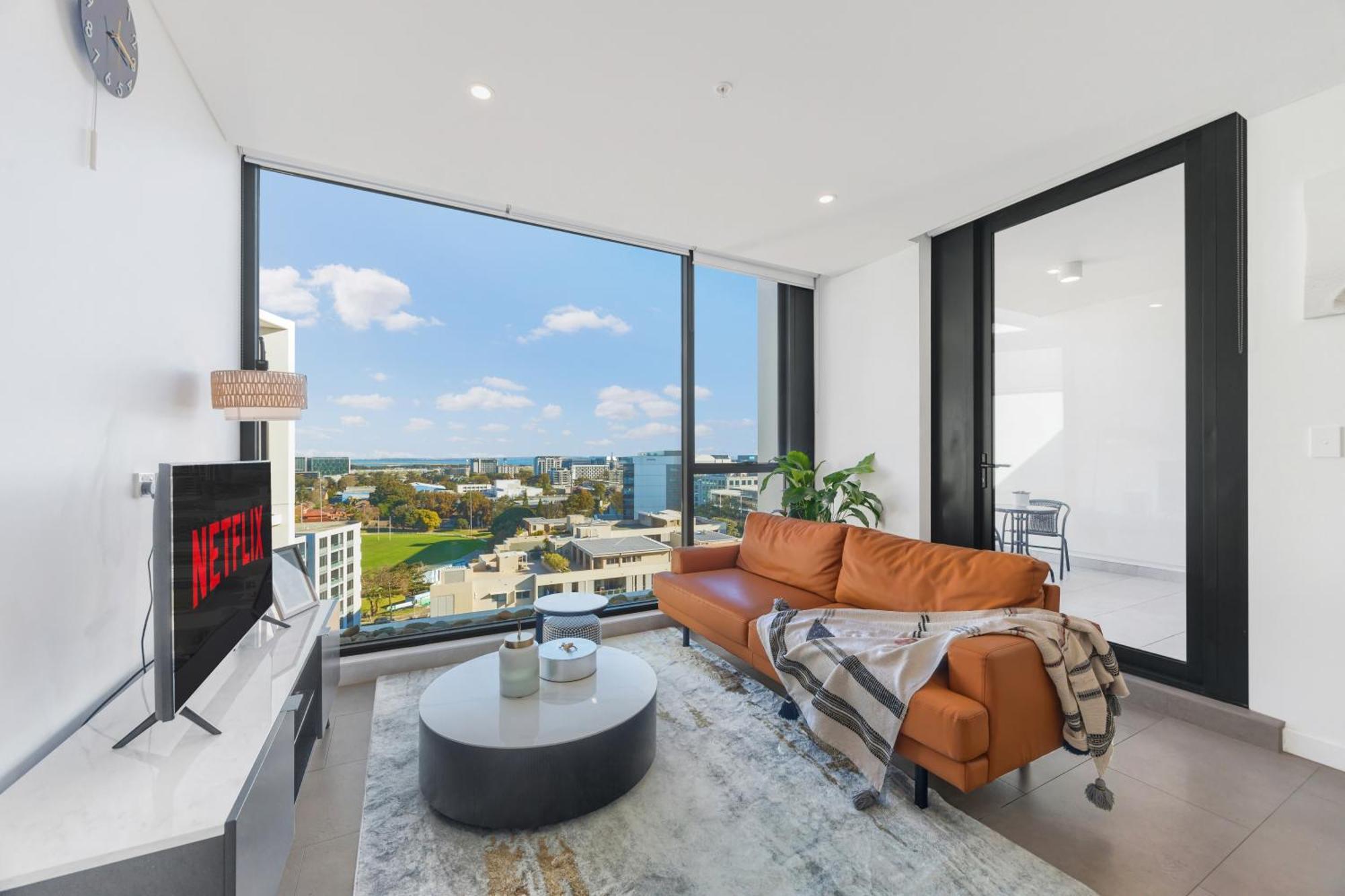 Panorama Perch - Elegant Urban Living With A Sea View * Sydney