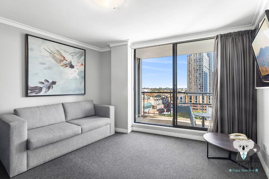 Kozyguru | | 2 Bed 2 Bath View Sydney