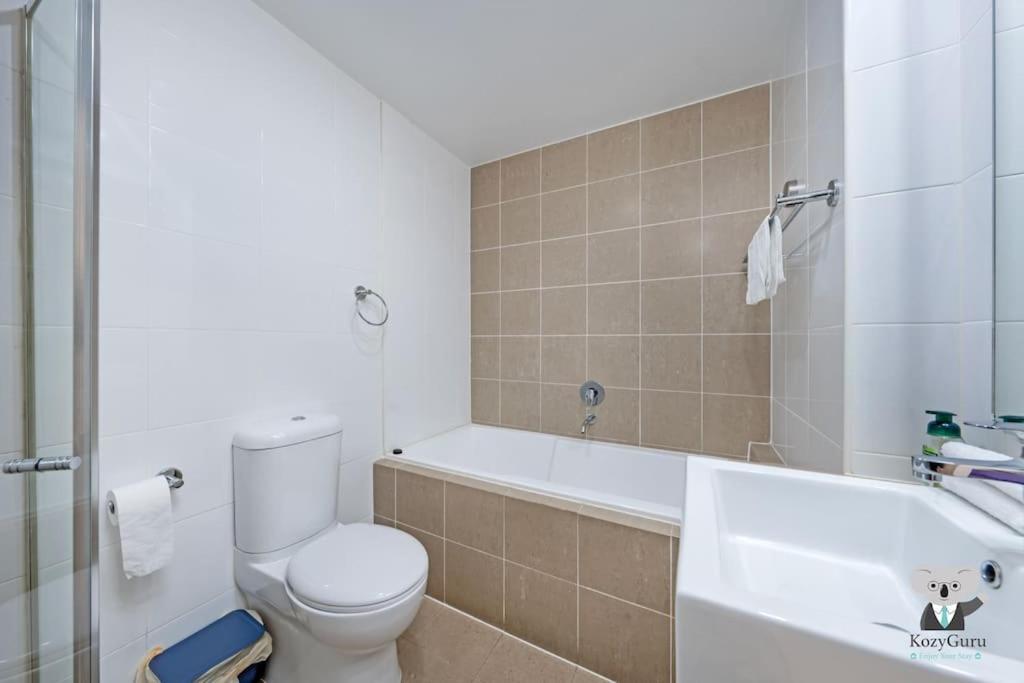 Apartment Kozyguru Rhodes Water View 2 Bed Parking *