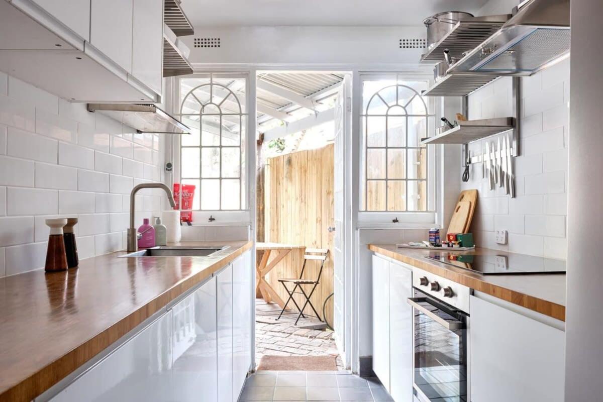 Redfern Classic Terrace - Parking And Balcony *