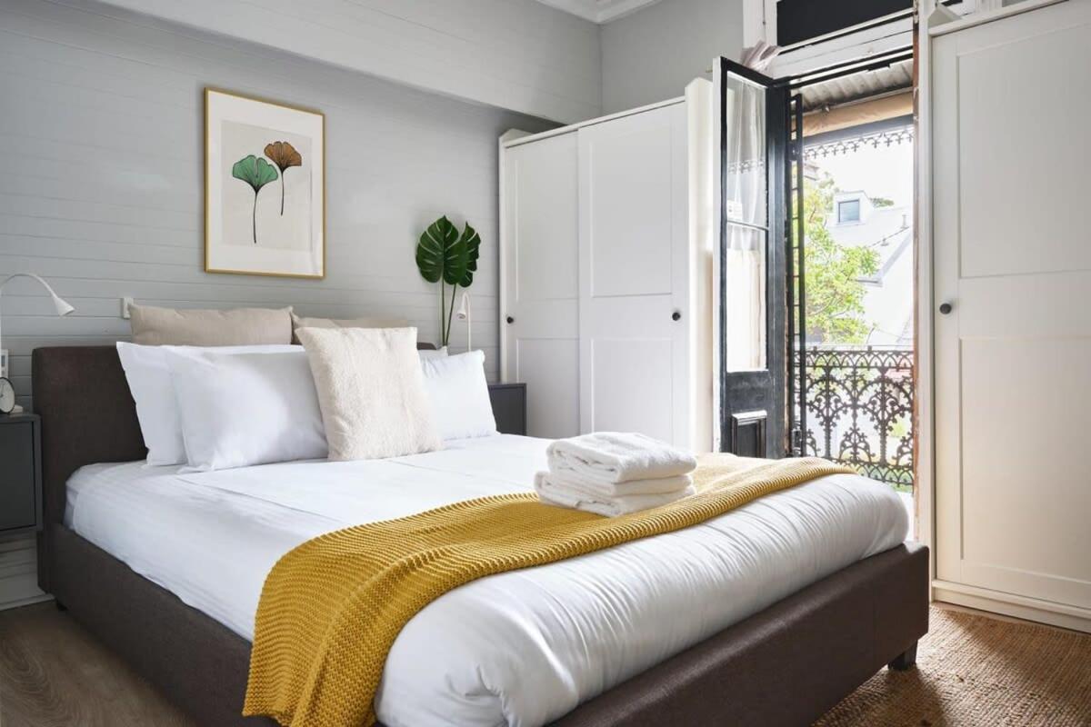 Redfern Classic Terrace - Parking And Balcony * Sydney