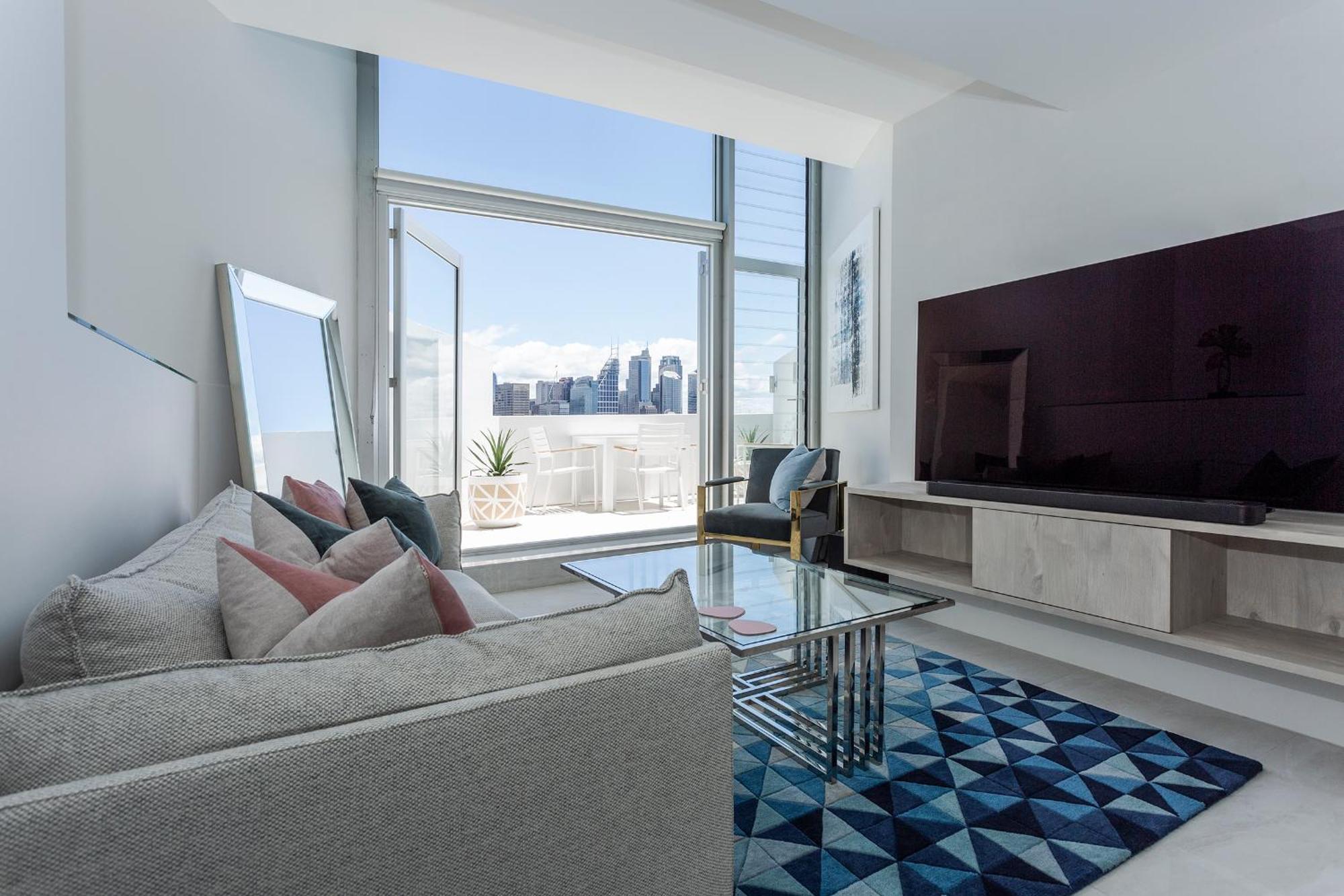 Apartment Uninterrupted Harbour Bridge & Views + Pool Sydney