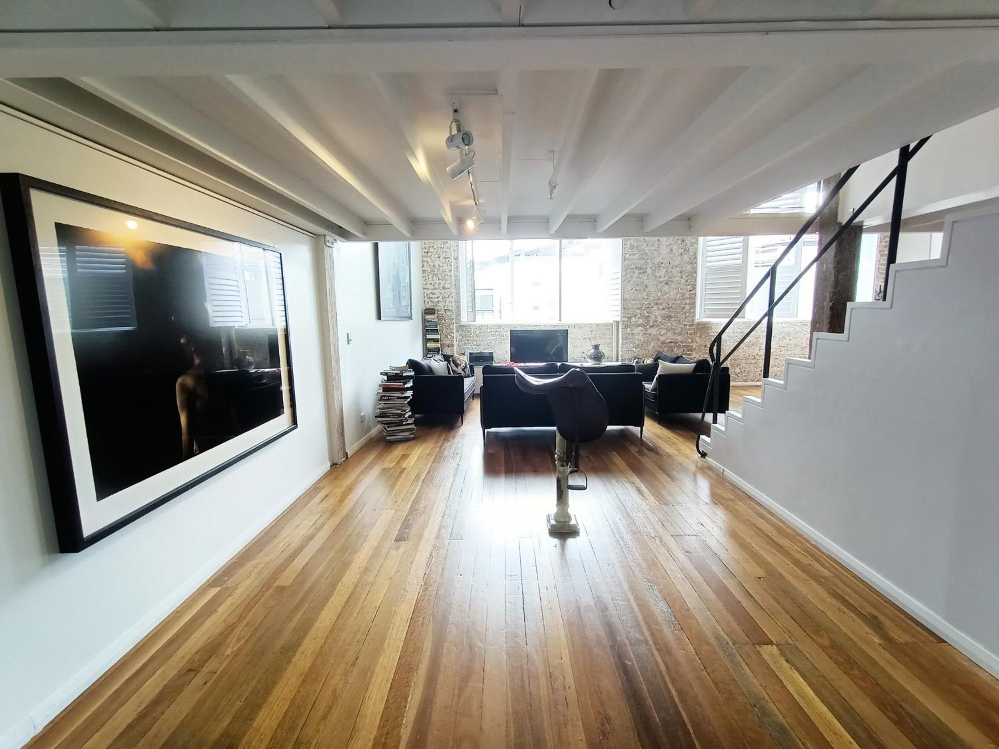 Apartment Superb Warehouse Conversion