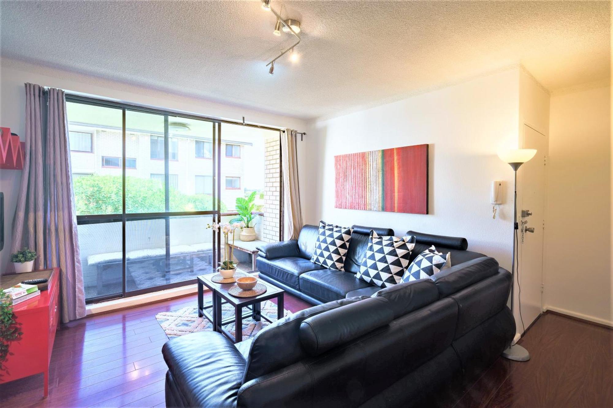Holidayrento Bondi Air Con, Parking And Pool Apartment *