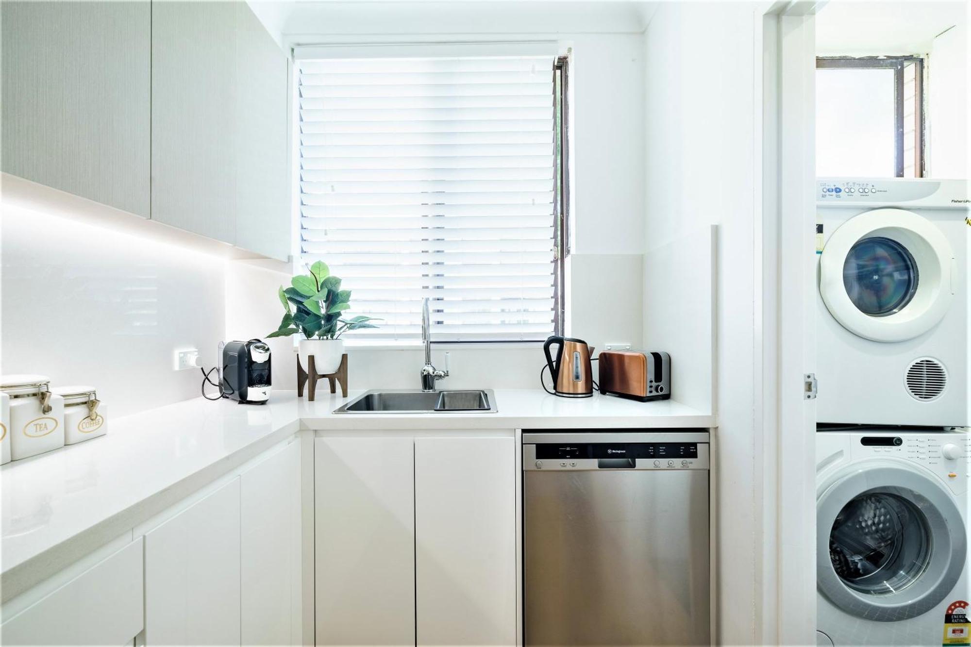 Holidayrento Bondi Air Con, Parking And Pool Apartment *