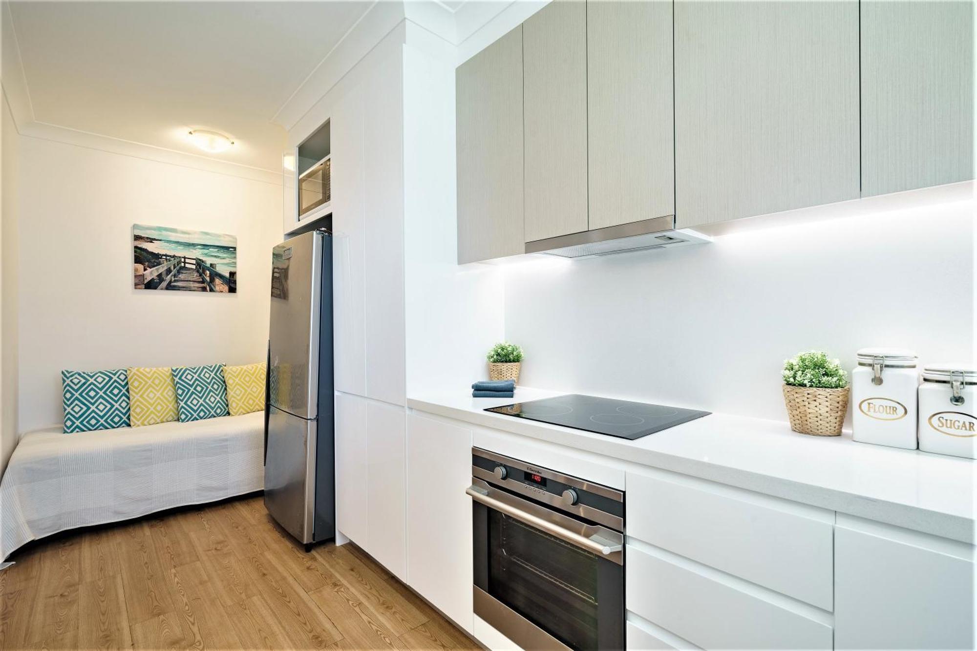Apartment Holidayrento Bondi Air Con, Parking And Pool *