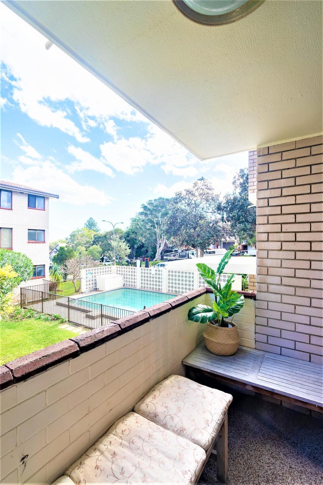 Holidayrento Bondi Air Con, Parking And Pool