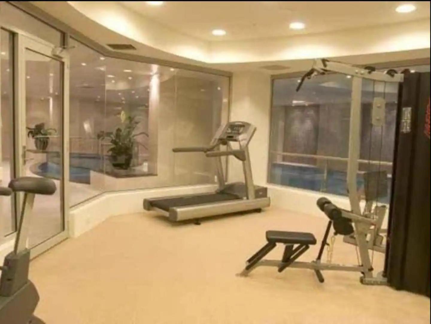 Stylish 4bd Cbd Apartment