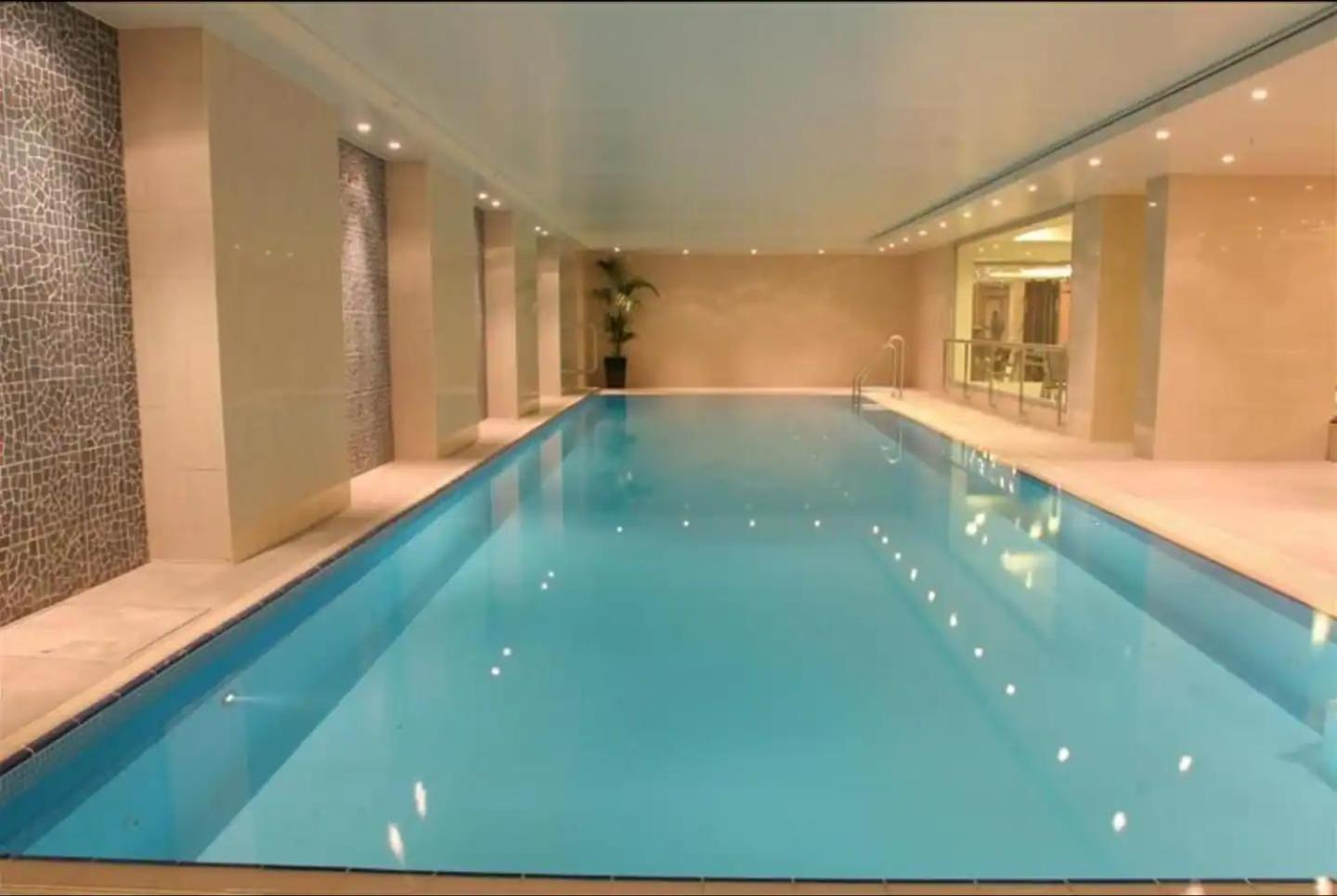 Stylish 4bd Cbd Apartment