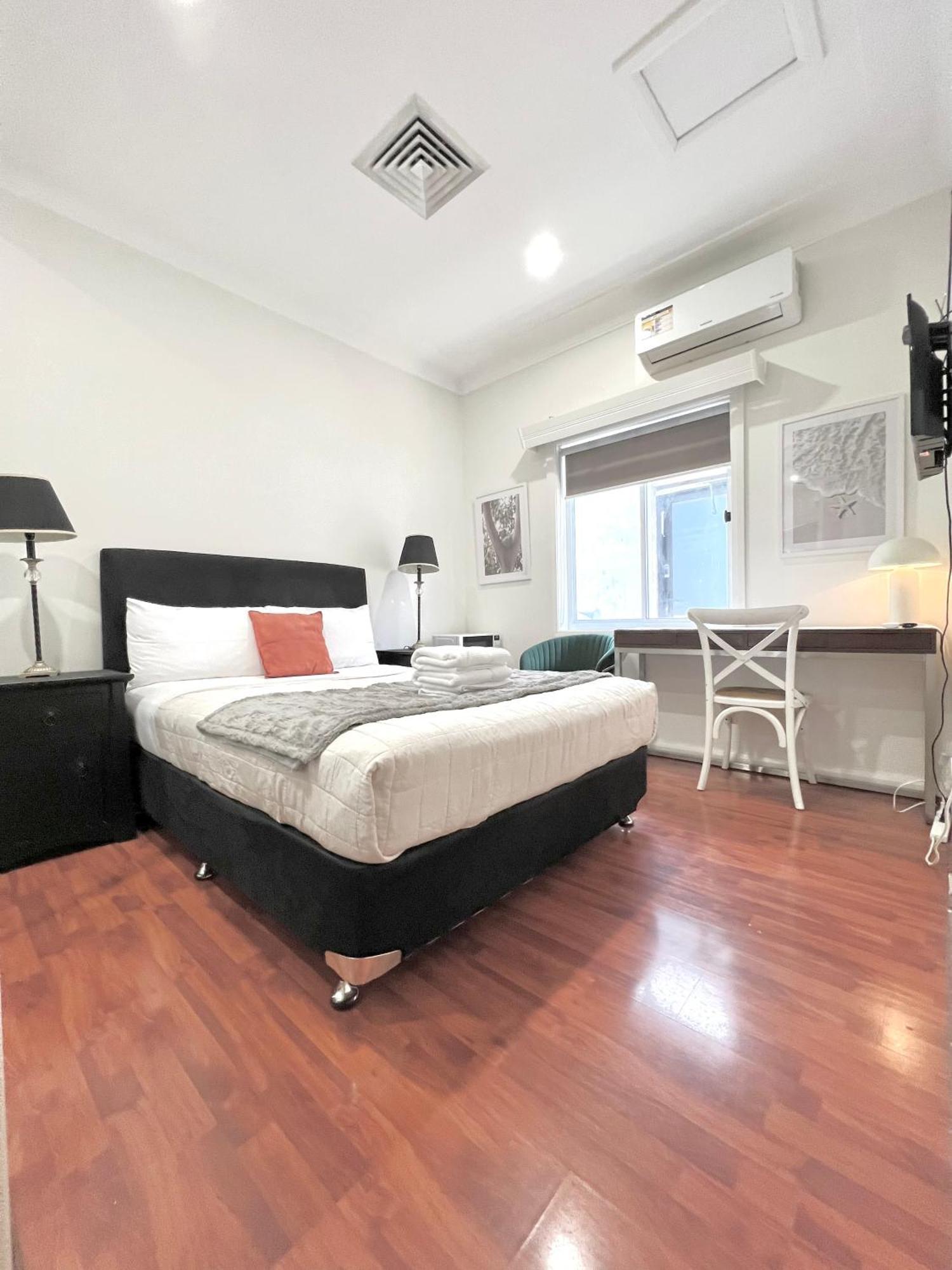 Guest house North Ryde