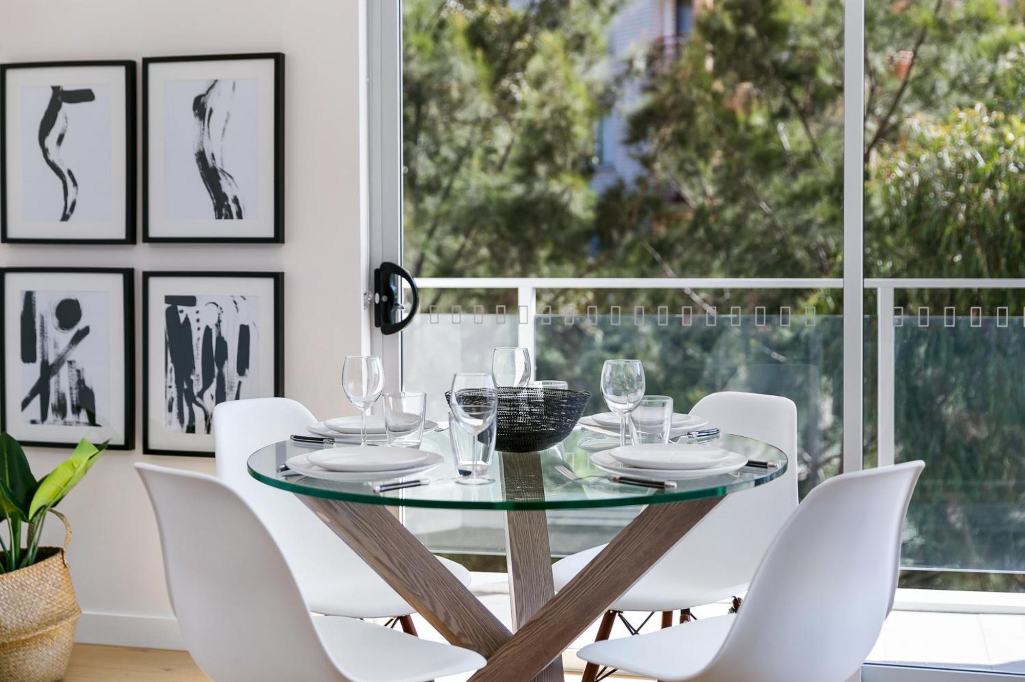 Ultra Modern 2 Bdrm In St Leonards Crows Nest - 803Nor