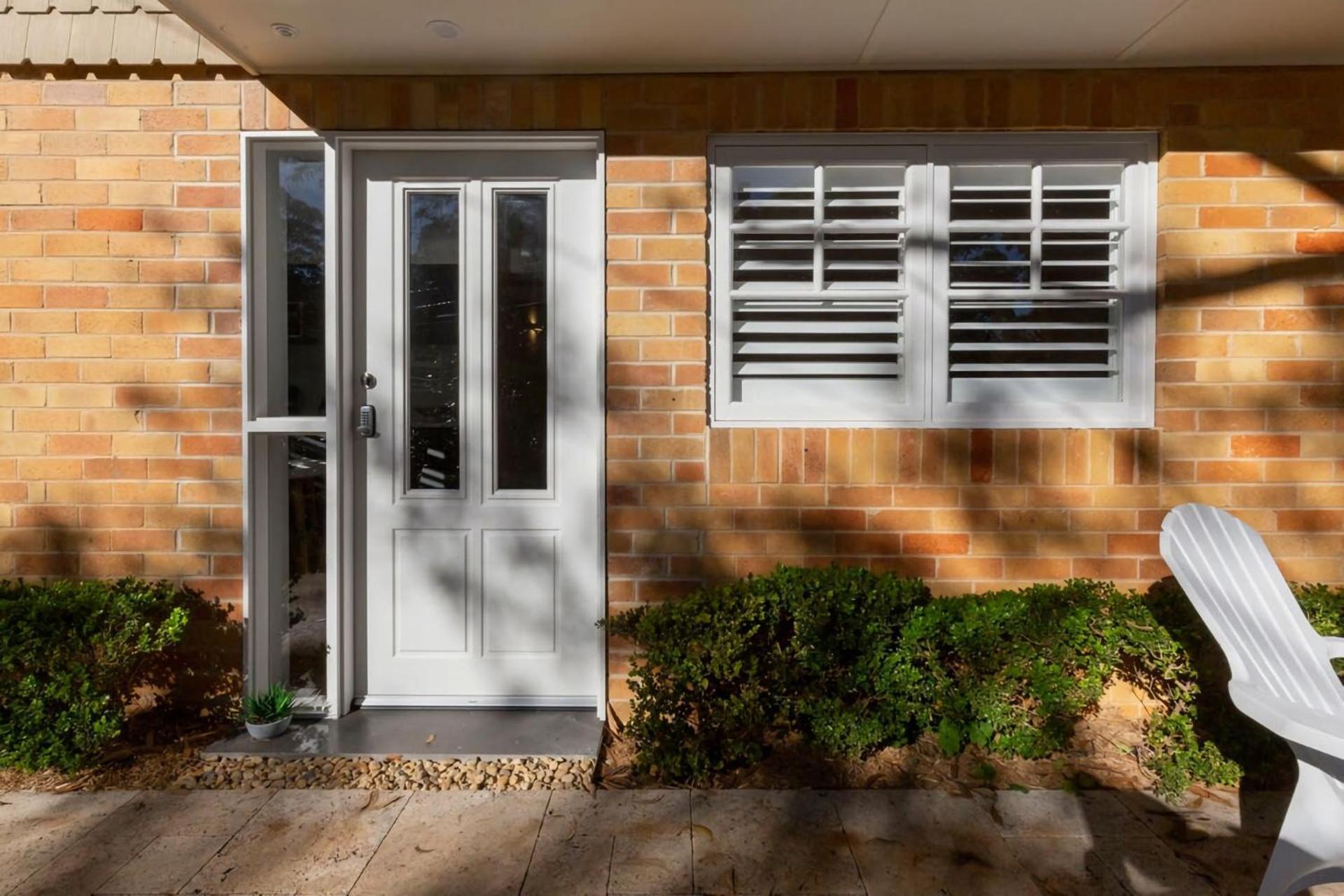 2bdr Brand New Moments From Rnsh St Leonards