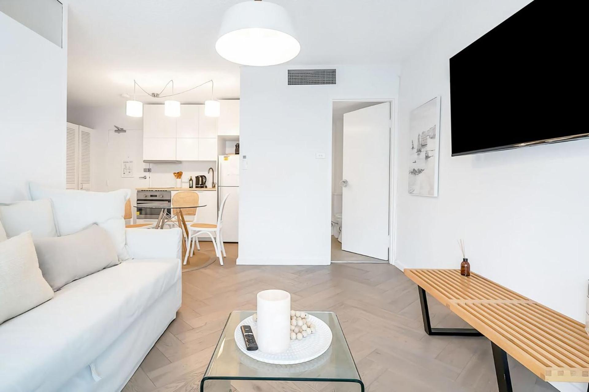 Stylish 1br Haven In Bondi Junction Sydney