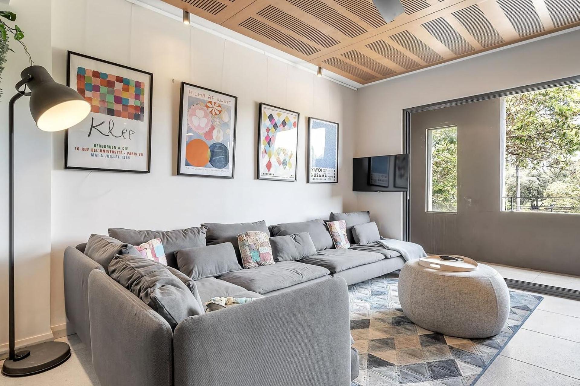 Apartment Eclectic Perfectly Positioned Sydney