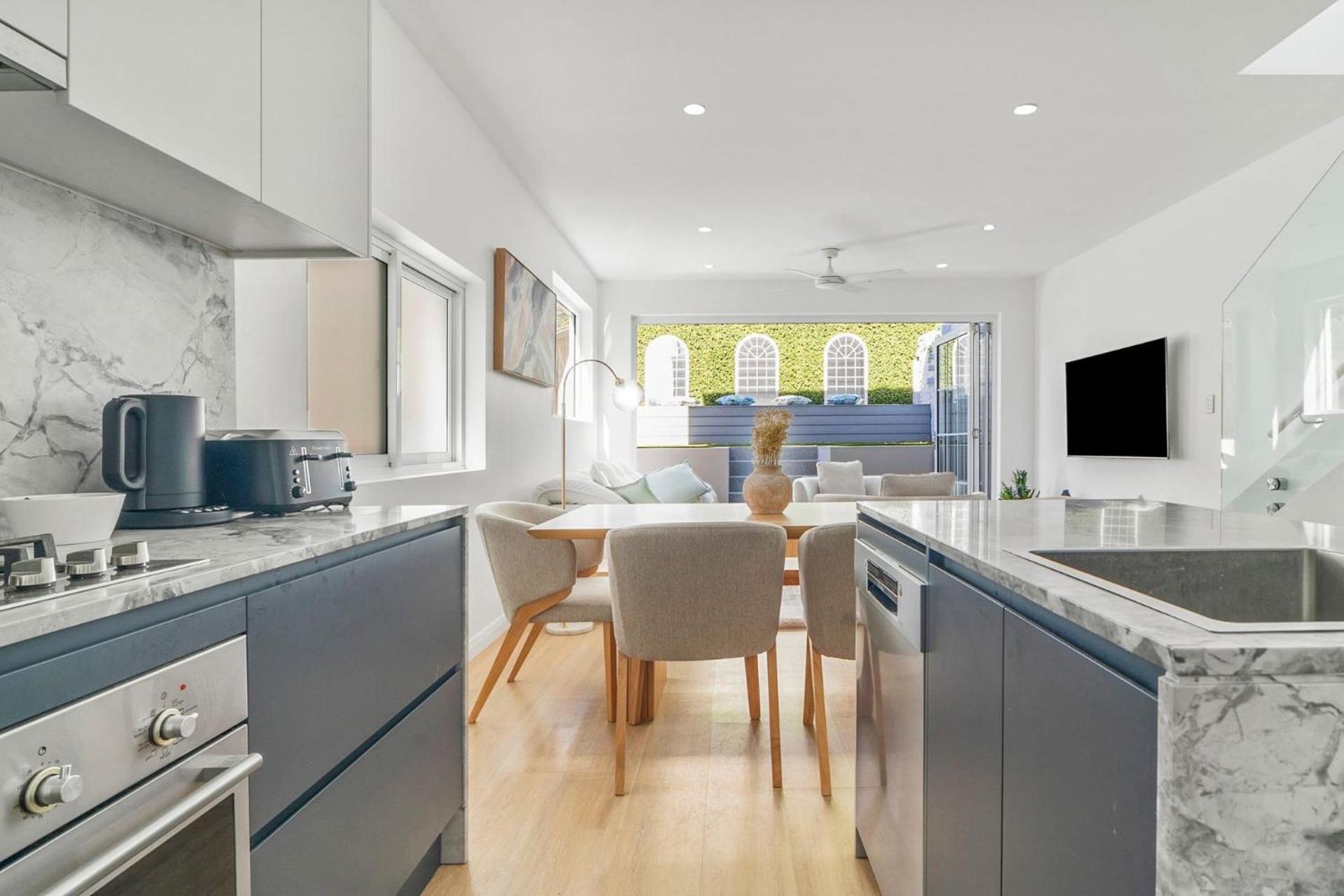 Tranquil Haven In Balmain Sidney