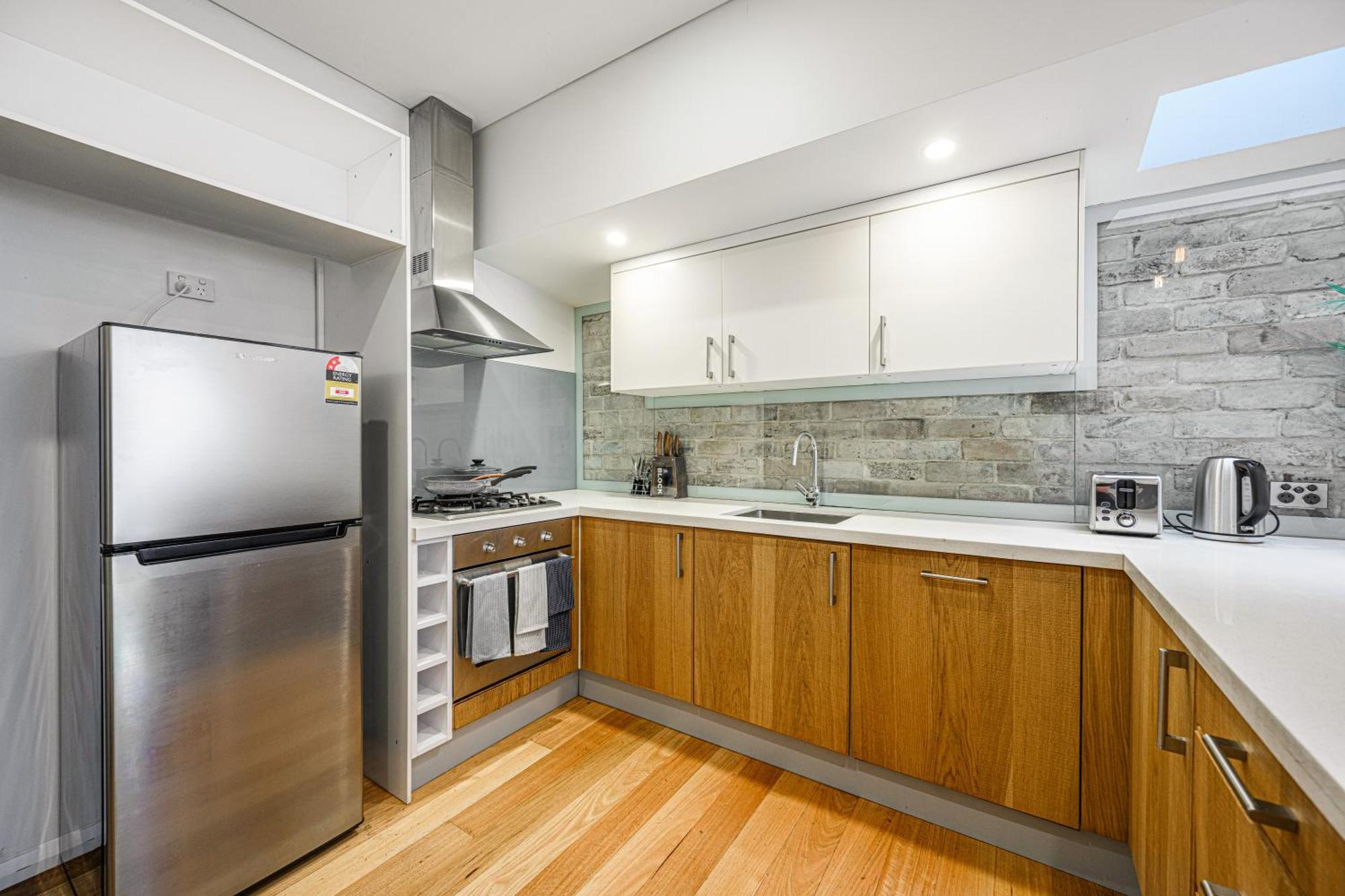 Camperdown 3br Near Parkshospitaltrainshopping Sydney