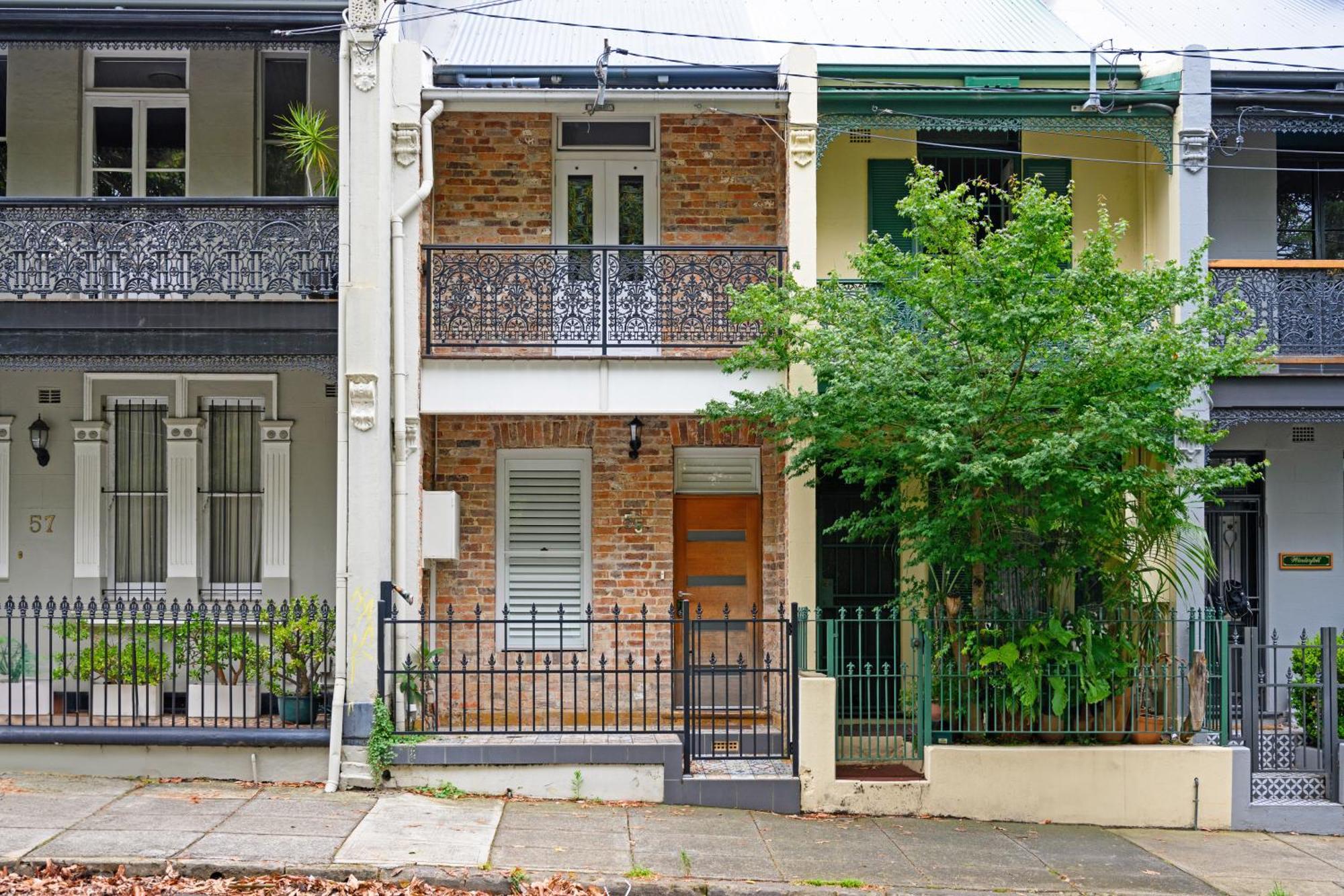 Camperdown 3br Near Parkshospitaltrainshopping Villa *