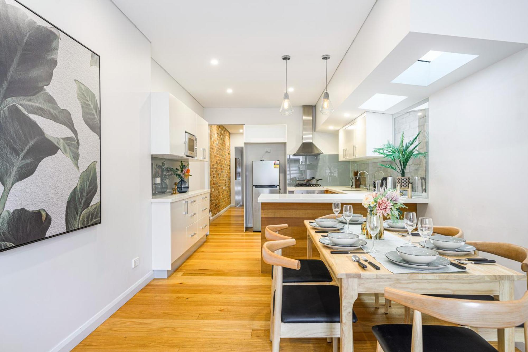 Camperdown 3br Near Parkshospitaltrainshopping Sydney