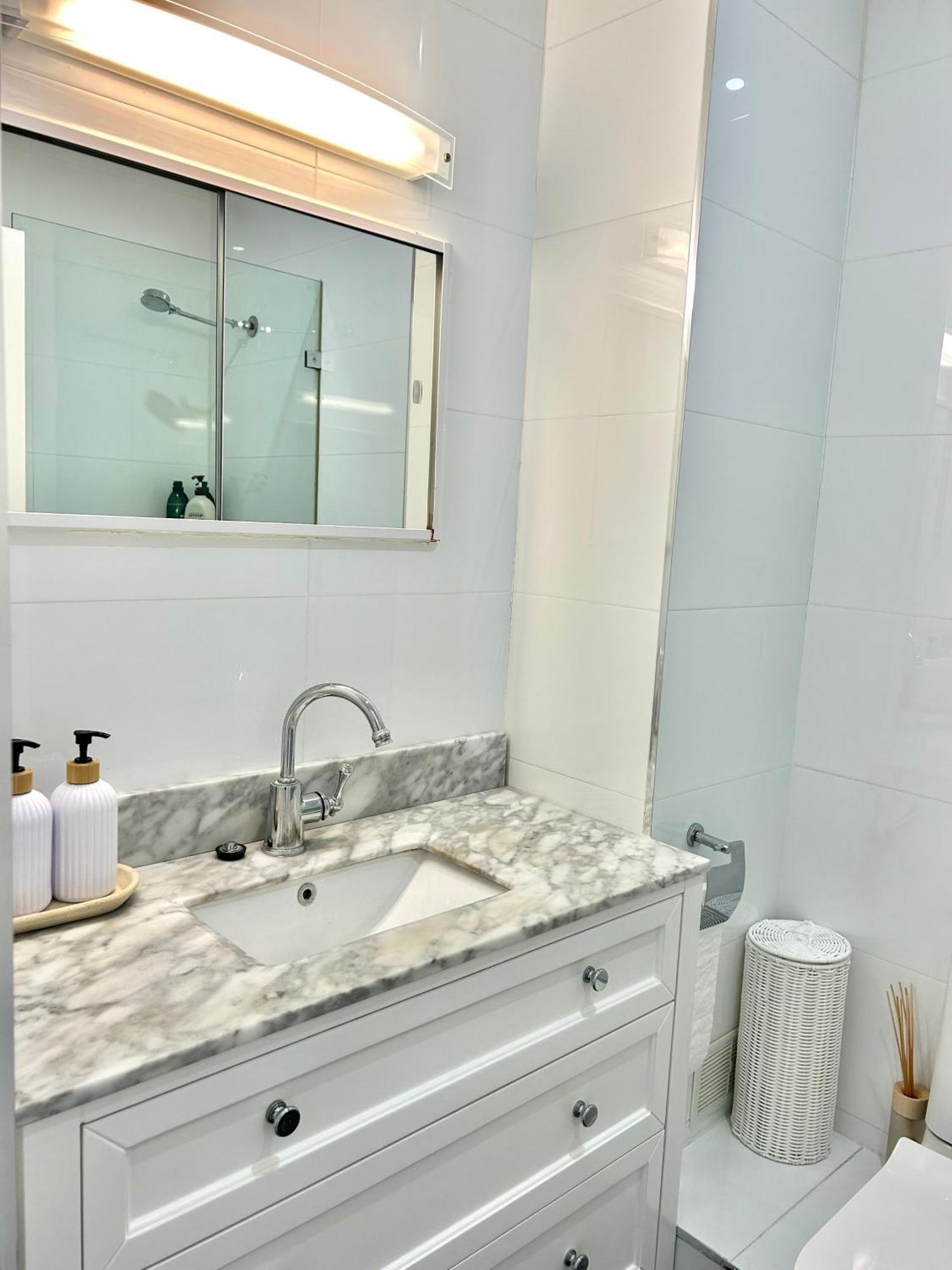 Entire Unit At Bondi Beach-staybay *