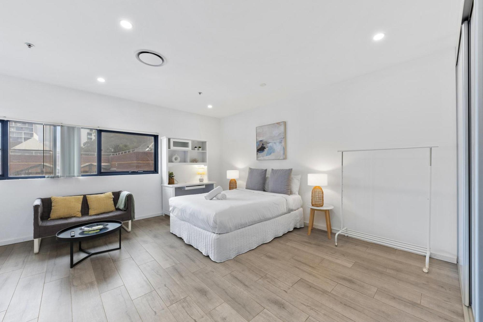 Burwood 1br Neartrain Stationshopping Apartment *