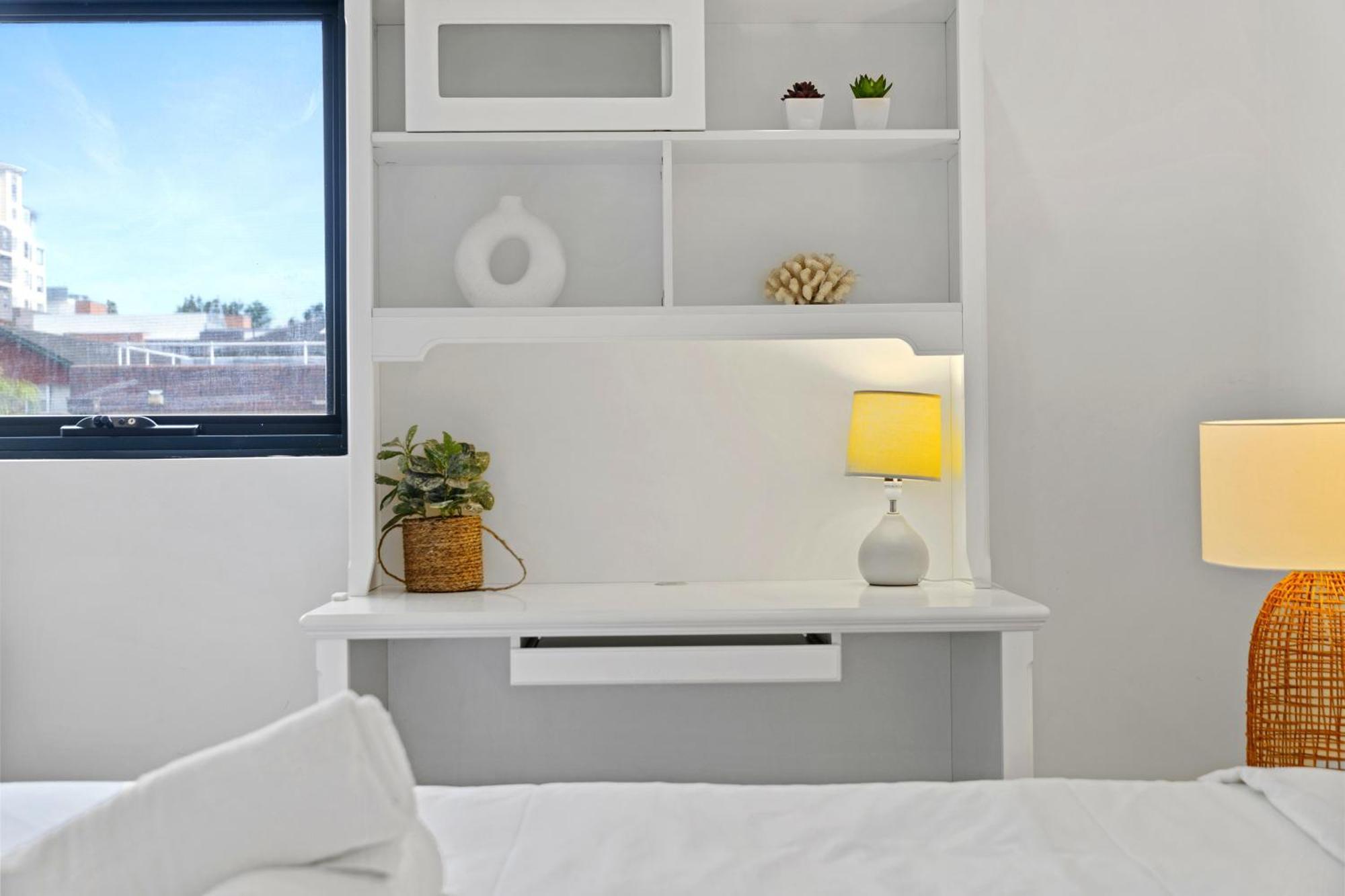 Apartment Burwood 1br Neartrain Stationshopping