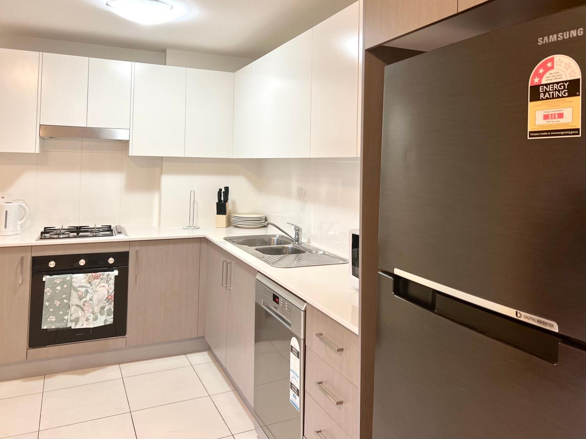 Apartamento Ashfield 2 Bedroom Apt Bus&train Shop Parking *